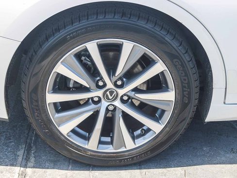 Used 2021 Lexus ES 350 w/ Accessory Package FWD image 12