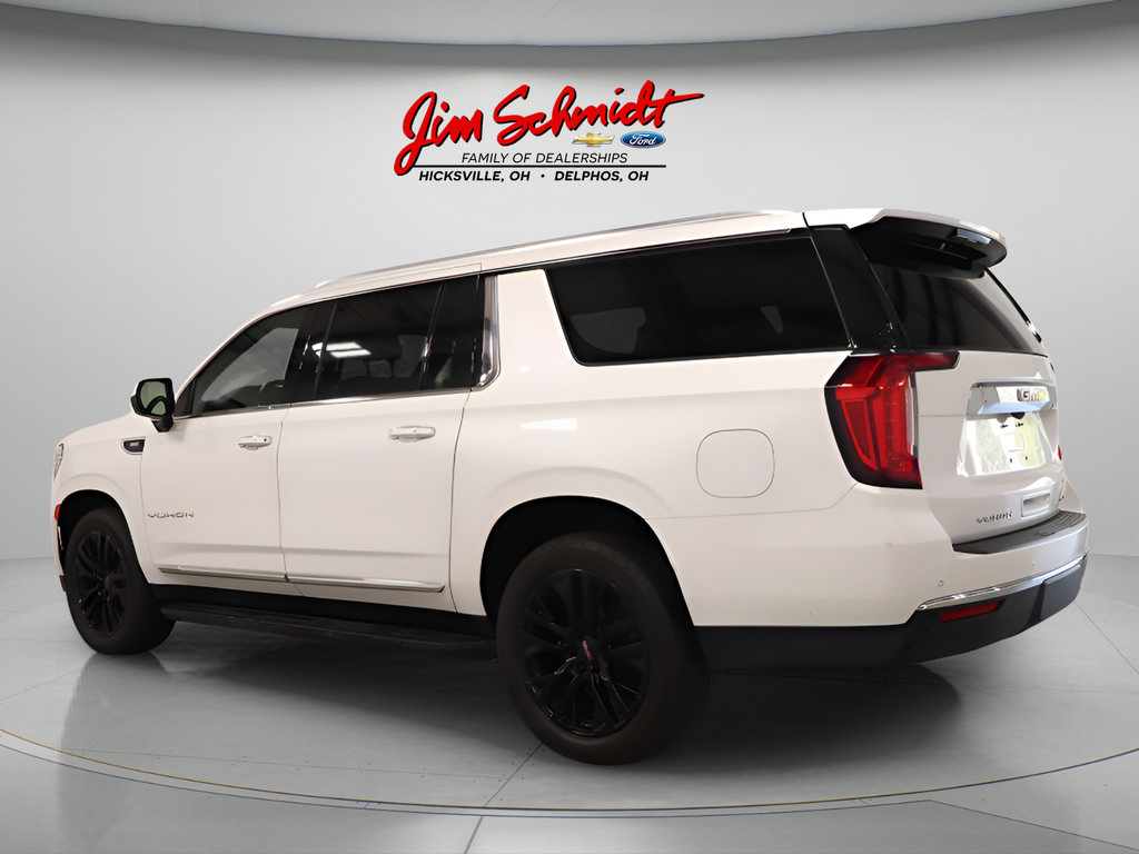 Used 2023 GMC Yukon XL SLT AWD/4WD image 4