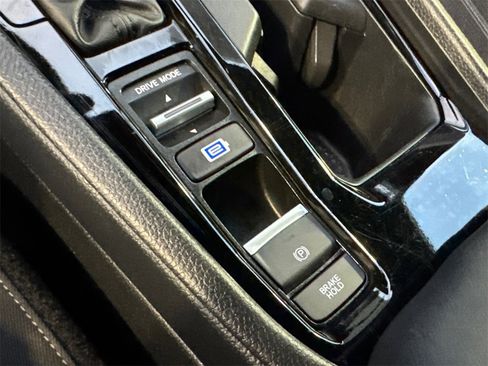 Used 2024 Honda Accord Sport image 29