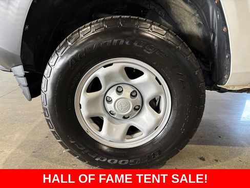Used 2022 Toyota Tacoma SR RWD image 24