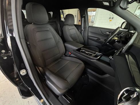 Used 2025 Chevrolet Equinox LT image 38