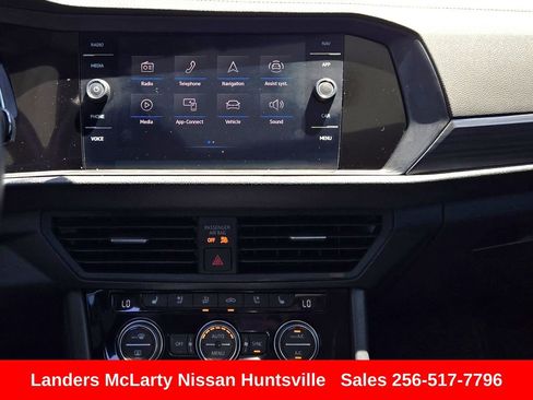 Used 2024 Volkswagen Jetta SEL FWD image 19