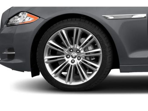 Used 2015 Jaguar XJ L Portfolio image 11