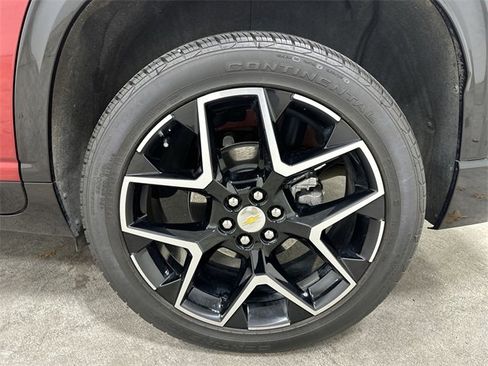 Used 2025 Chevrolet Traverse High Country image 14