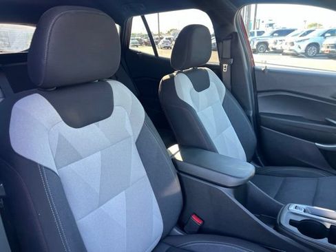 Used 2024 Chevrolet Trax RS w/ Driver Confidence Package FWD image 28