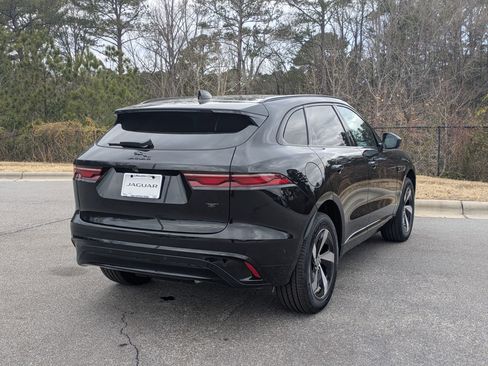 New 2026 Jaguar F-PACE R-Dynamic S image 5