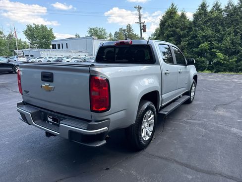Used 2018 Chevrolet Colorado LT w/ LT Convenience Package RWD image 3