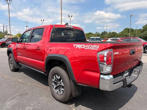 Used 2023 Toyota Tacoma TRD Off-Road AWD/4WD image 5
