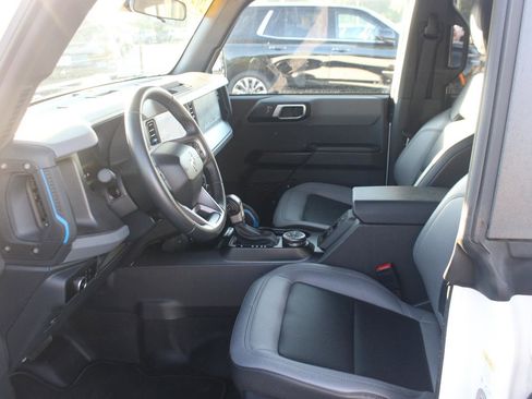 Used 2024 Ford Bronco Black Diamond AWD/4WD image 15