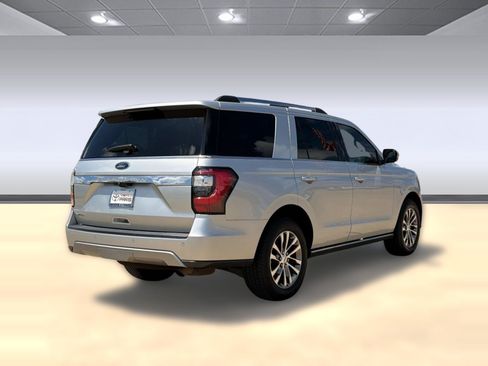 Used 2018 Ford Expedition Limited w/ Equipment Group 301A RWD image 9