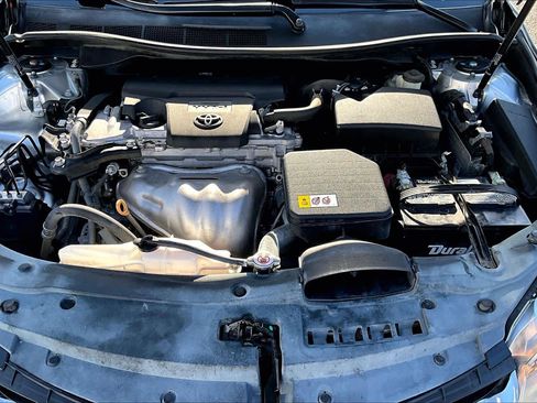 Used 2017 Toyota Camry SE FWD image 32
