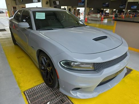 Used 2021 Dodge Charger R/T w/ Performance Handling Group RWD image 2