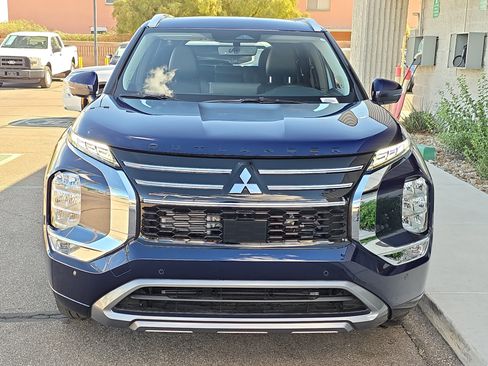 New 2026 Mitsubishi Outlander SEL FWD image 2