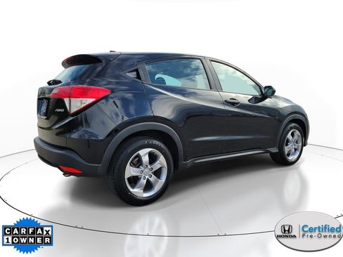 Certified 2022 Honda HR-V LX image 4