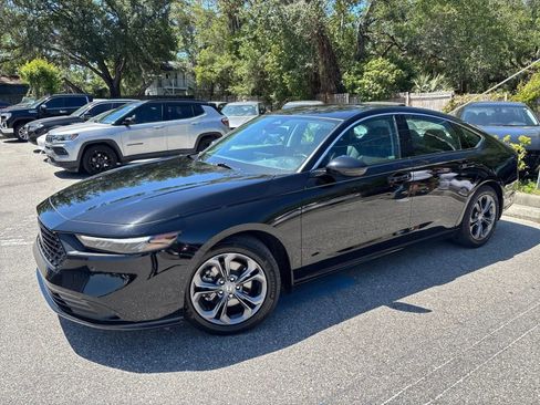 Used 2025 Honda Accord EX-L image 2