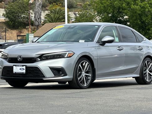 Used 2022 Honda Civic Touring image 7