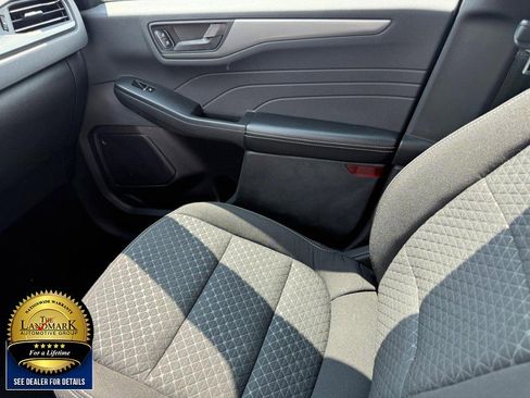 Used 2023 Ford Escape Active image 19