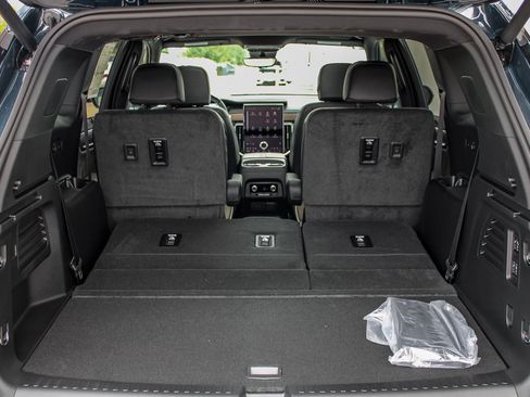 New 2027 GMC Acadia Denali Ultimate AWD/4WD image 27