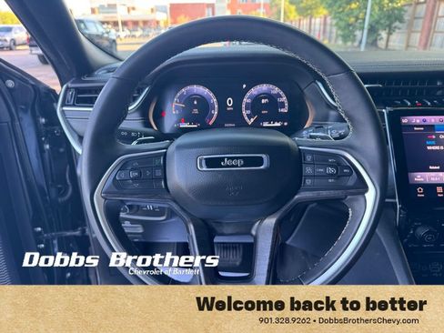 Used 2024 Jeep Grand Cherokee L Limited w/ Luxury Tech Group II AWD/4WD image 17