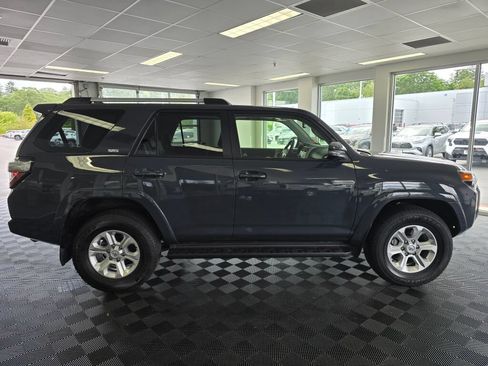 Certified 2024 Toyota 4Runner SR5 Premium w/ Moonroof Package AWD/4WD image 2