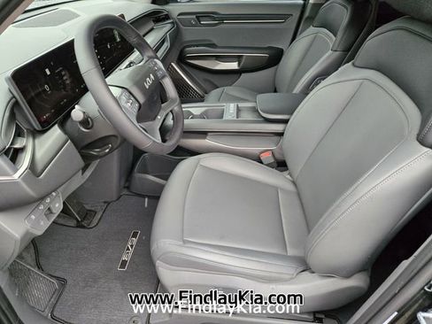 Certified 2026 Kia EV9 Light image 12