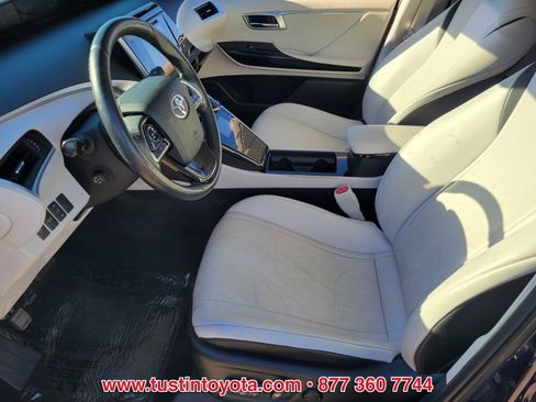 Certified 2017 Toyota Mirai image 9