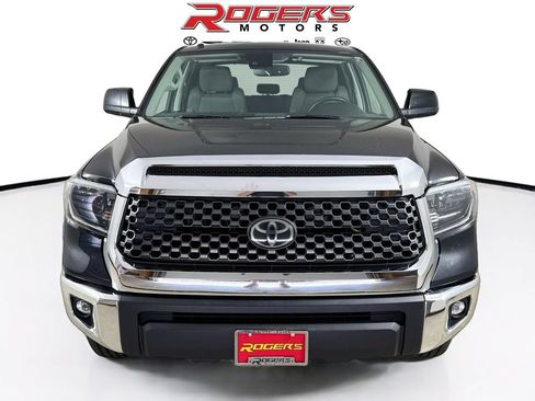 Used 2019 Toyota Tundra SR5 w/ TRD Off Road Package AWD/4WD image 7