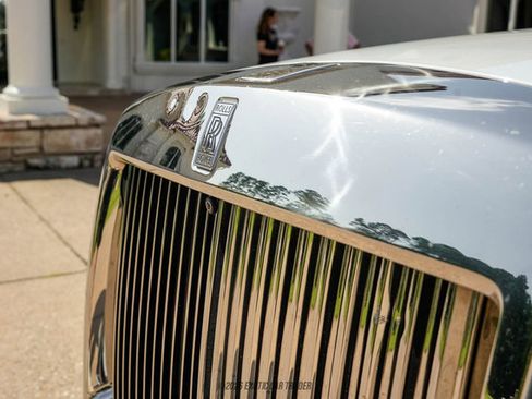 Used 2020 Rolls-Royce Phantom Sedan RWD image 67