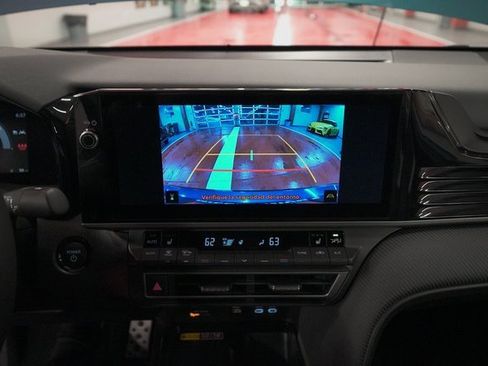 Used 2026 Toyota Camry SE image 25