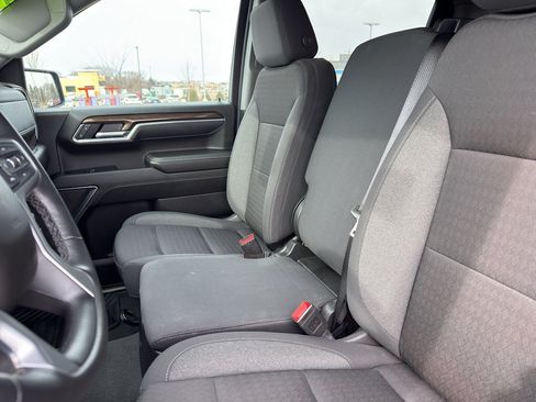 Used 2025 Chevrolet Silverado 1500 LT AWD/4WD image 15