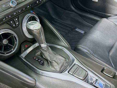 Used 2020 Chevrolet Camaro SS image 17