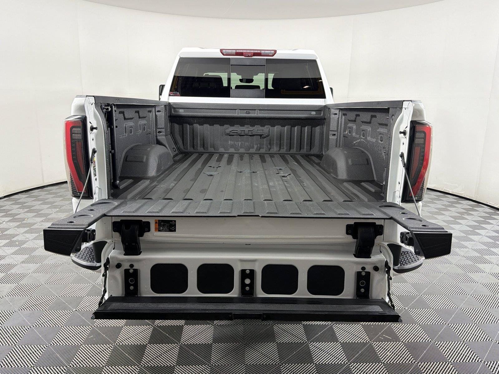 Certified 2024 GMC Sierra 2500 AT4 w/ AT4 Premium Plus Package AWD/4WD image 16
