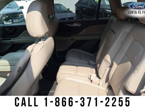 Used 2022 Lincoln Aviator 2WD w/ Elements Package image 20