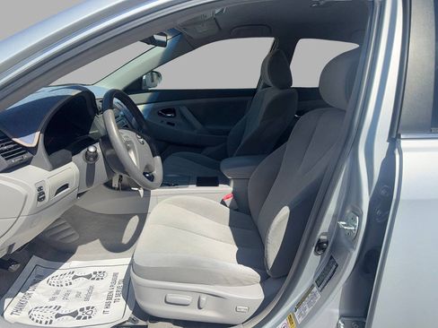 Used 2007 Toyota Camry LE FWD image 8