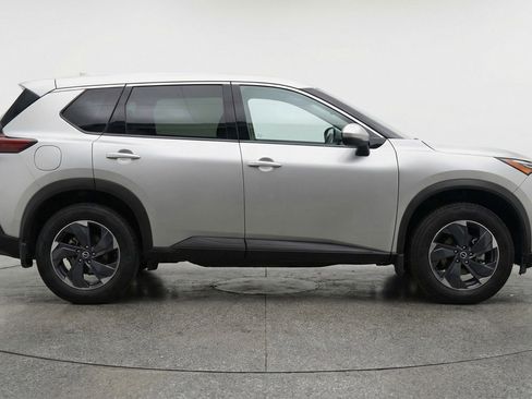 Used 2025 Nissan Rogue SV AWD/4WD image 11