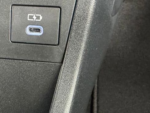 New 2026 Subaru Uncharted AWD image 33