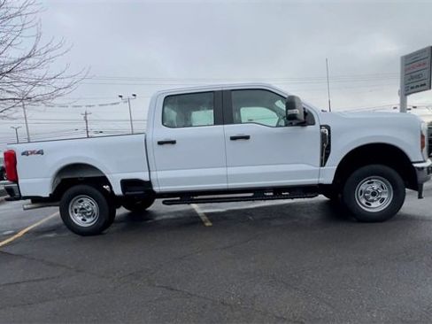 Used 2024 Ford F250 XL w/ Snow Plow Prep Package image 9