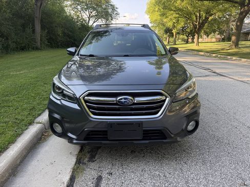 Used 2019 Subaru Outback 2.5i Limited AWD/4WD image 8
