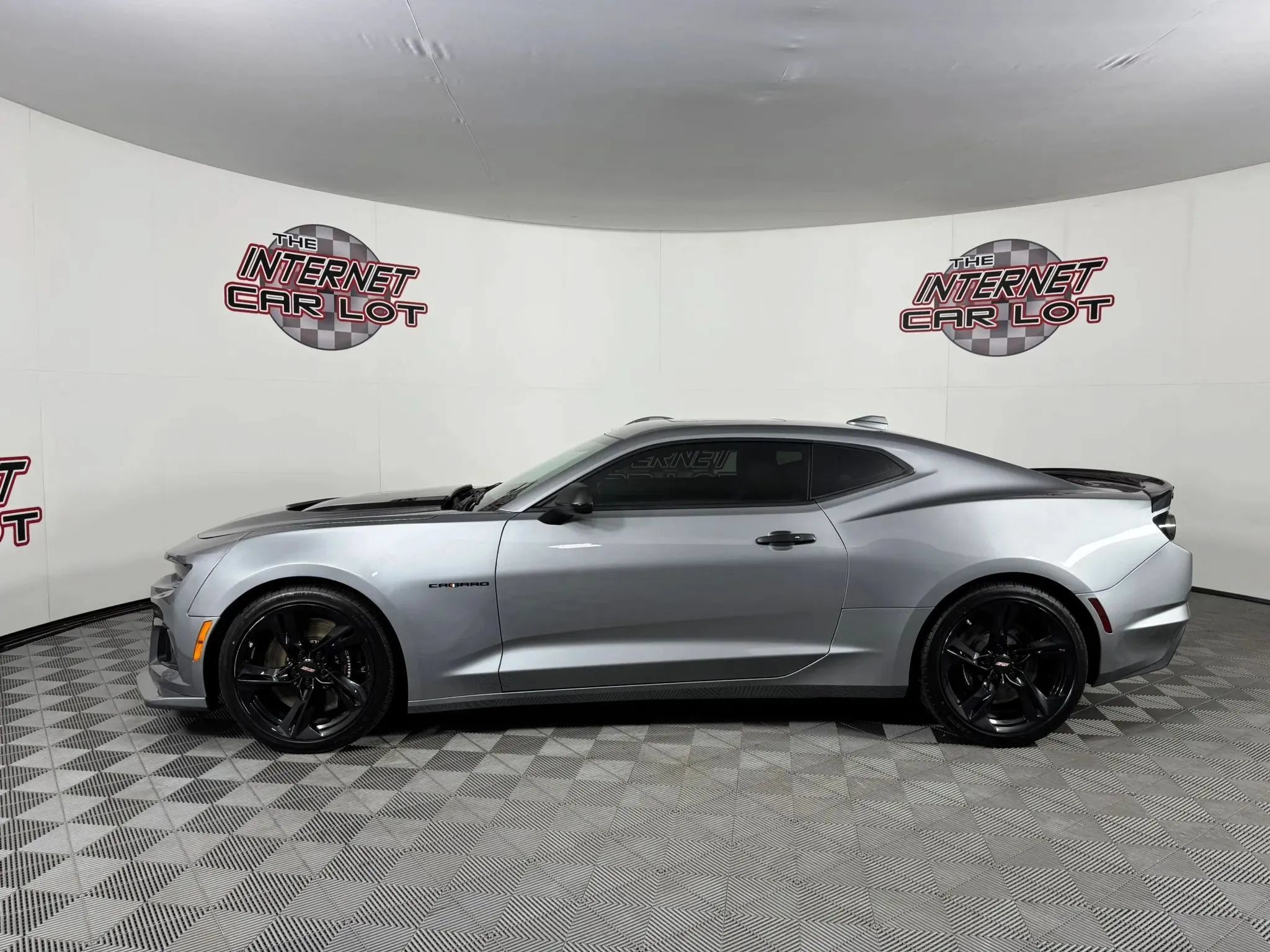 Used 2024 Chevrolet Camaro SS RWD image 4