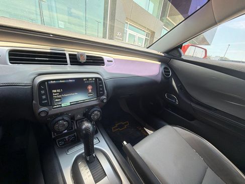 Used 2013 Chevrolet Camaro SS RWD image 11