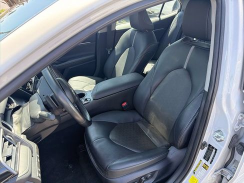 Used 2024 Toyota Camry XSE FWD image 13