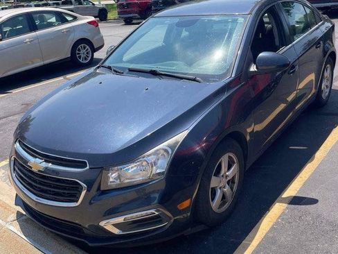 Used 2016 Chevrolet Cruze LT FWD image 1