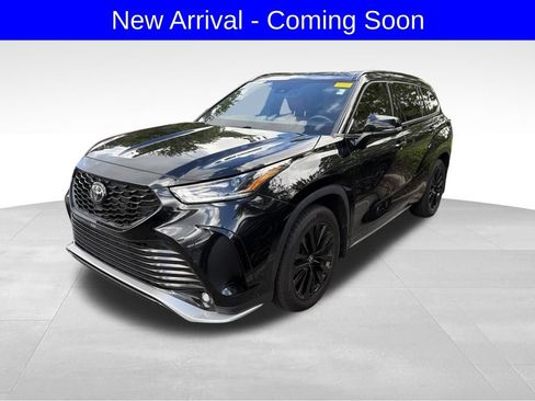 Used 2024 Toyota Highlander XSE FWD image 1