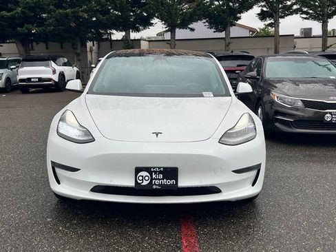 Used 2018 Tesla Model 3 Long Range RWD image 4