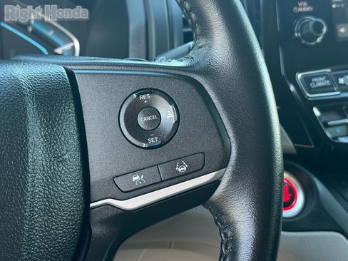 Used 2024 Honda Odyssey EX-L image 17