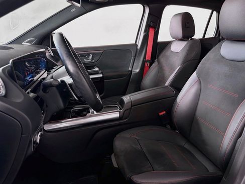 Certified 2025 Mercedes-Benz GLA 35 AMG 4MATIC image 18