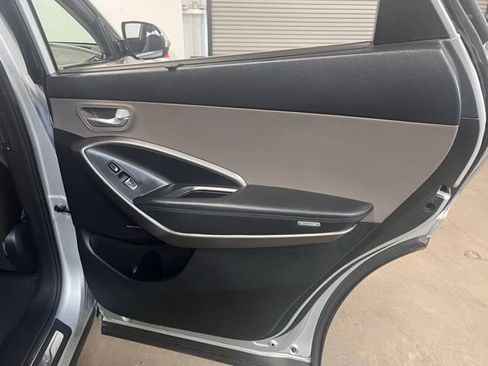 Used 2015 Hyundai Santa Fe GLS w/ Option Group 03 FWD image 15