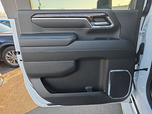 Used 2024 GMC Sierra 3500 SLE w/ SLE Value Package image 31