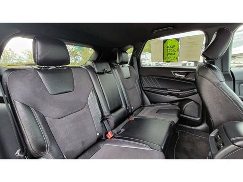 Used 2024 Ford Edge ST image 14
