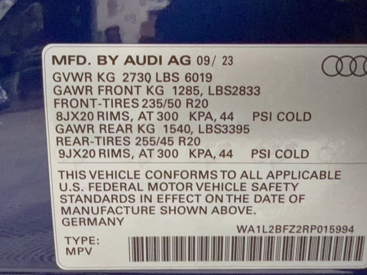 Used 2024 Audi Q4 e-tron Premium Plus AWD/4WD image 32
